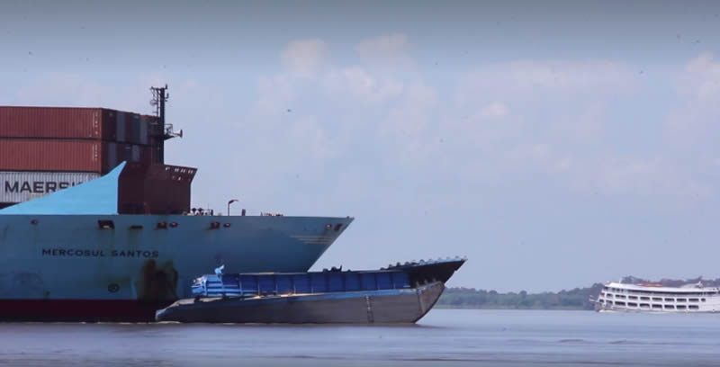 Colisão entre navio e balsas deixa nove tripulantes desaparecidos em Óbidos