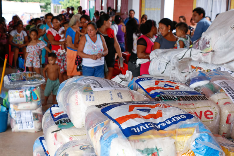 Defesa Civil realiza entrega de kits de ajuda humanitária em Óbidos 
