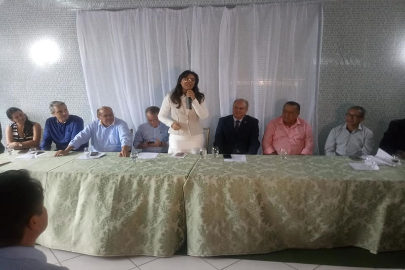 Prefeita de Faro, Jade Viana, é eleita para presidir a Amucan
