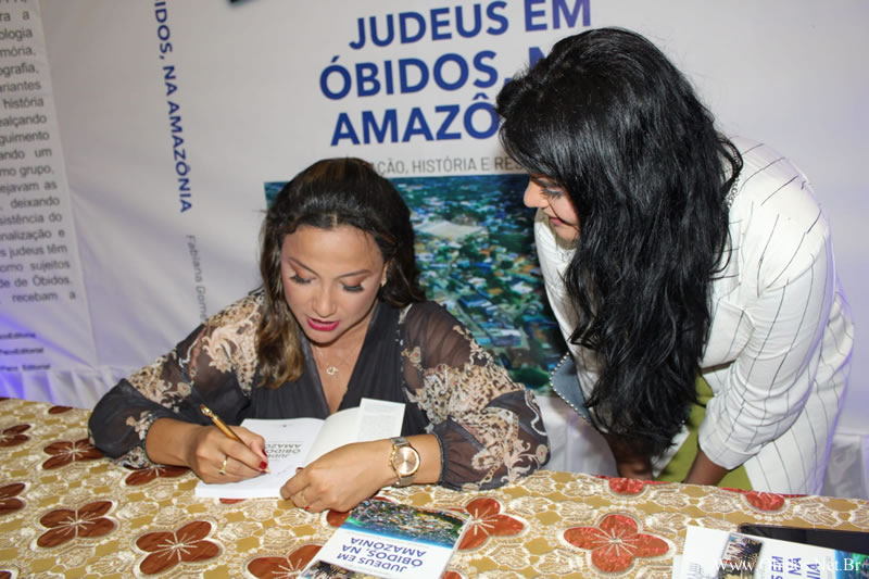 ÓBIDOS: Noite de autógrafos do livro “Judeus em Óbidos, na Amazônia” 