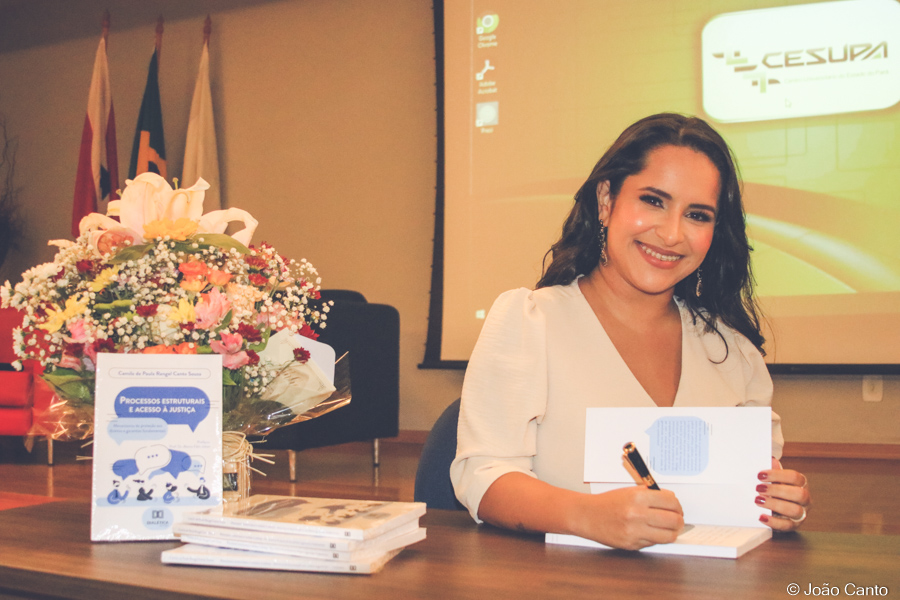 BELÉM: A advogada Camila Canto lança o livro "Processos Estruturais e Acesso à Justiça"